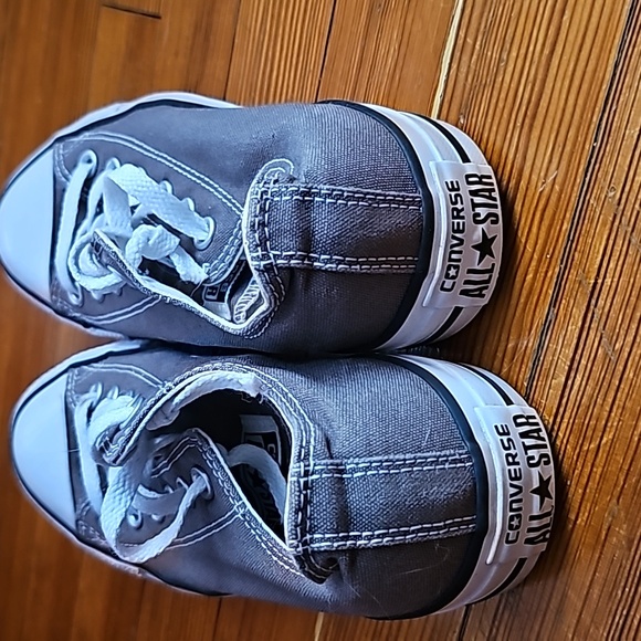 Converse shoes - Picture 7 of 9